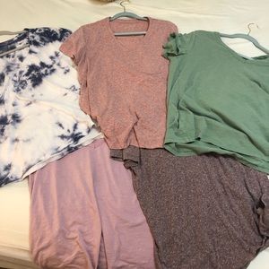 Set of 5 Universal Thread V Necks